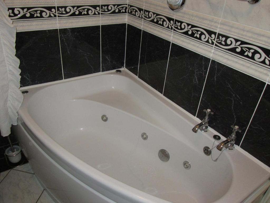 The Laurels B&B Килкенни Номер фото